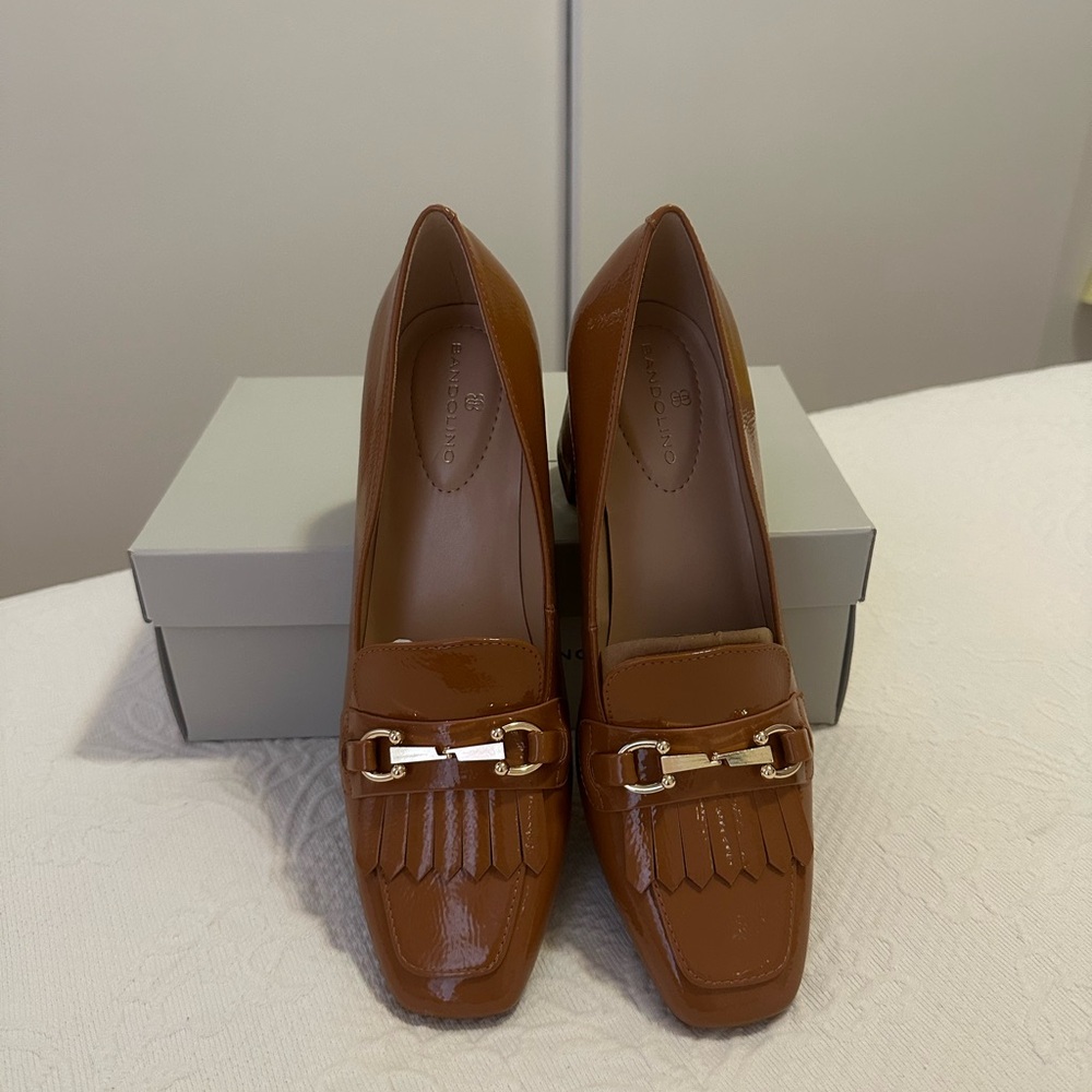 Bandolina Andry Women's Tan heeled Loafer. Size 8,5 - Picture 4 of 4